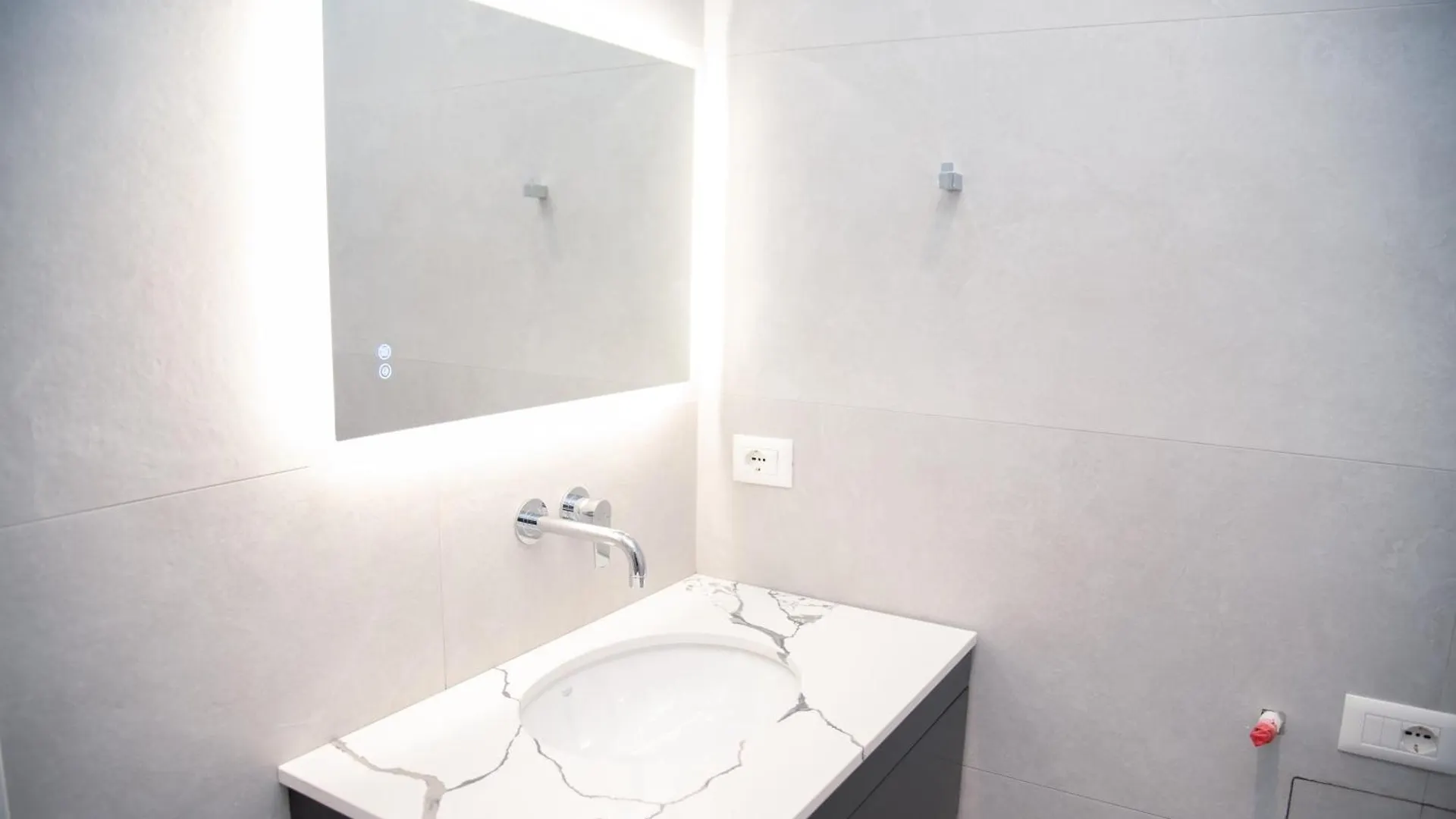 Tani Apartment Tirana 0*,  Albanien